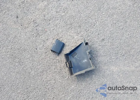 2004 Volkswagen New Beetle Gls 1.8T z USA, uszkodzony, nr VIN 3VWCD31Y44M310479